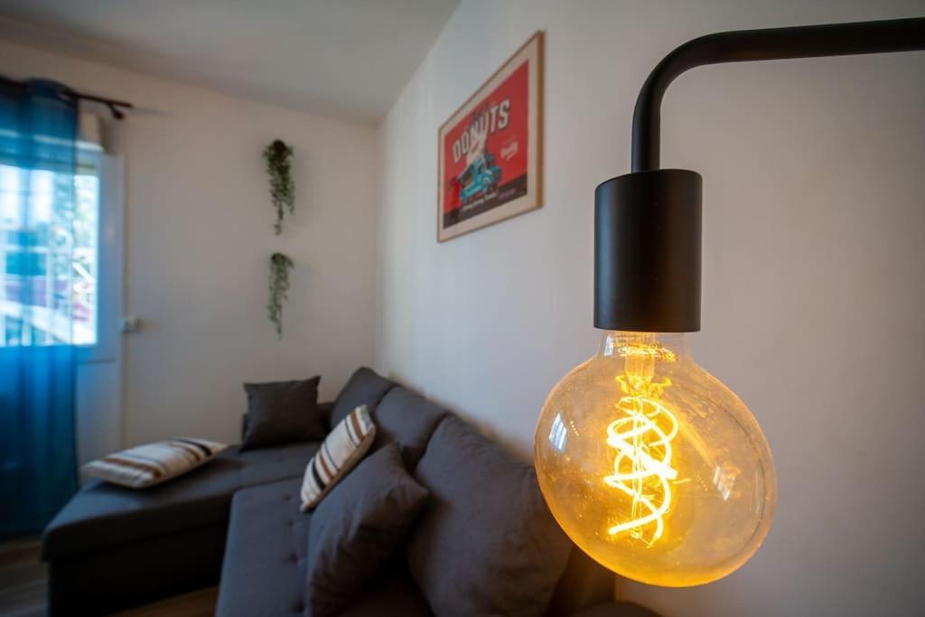 Fully Equiped Wifi Apartment Sleeps 6 Marsella Exterior foto